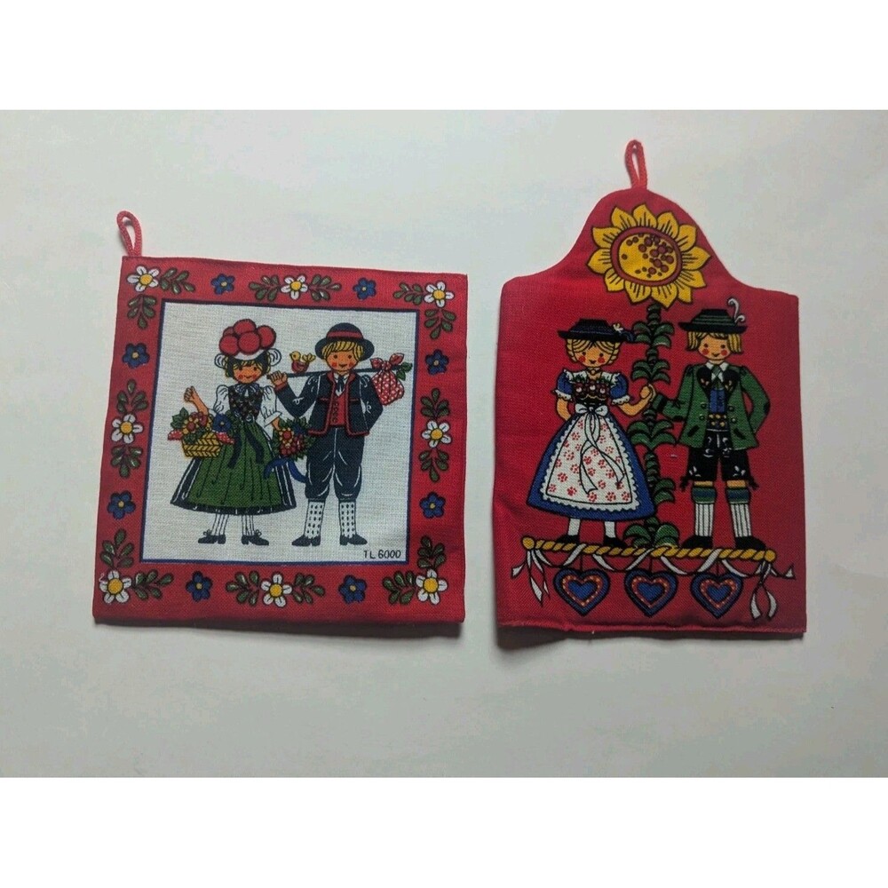Vintage Set Of 2 European Folk Art Potholders  Red Floral New